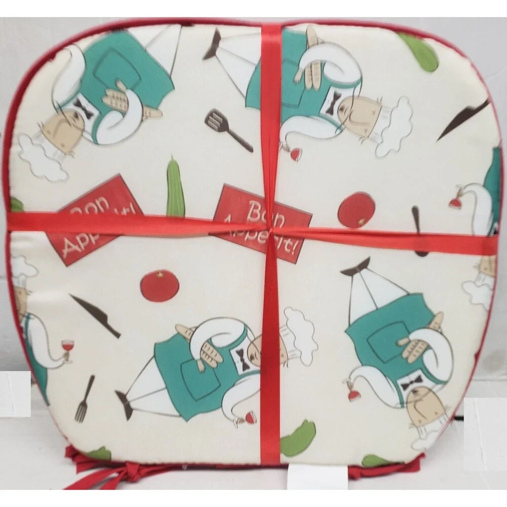 Set of 4 Cushion Chair Pads w/red ties, 15